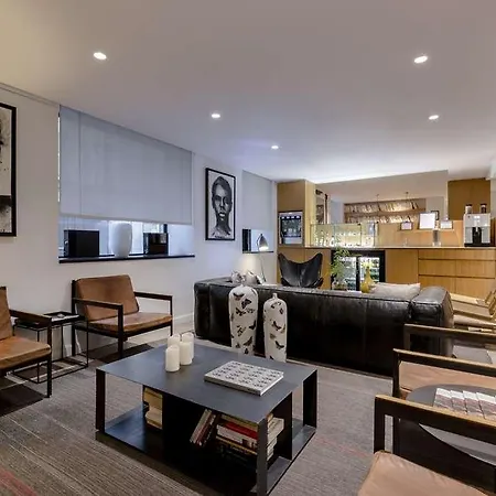 9hotel Opera