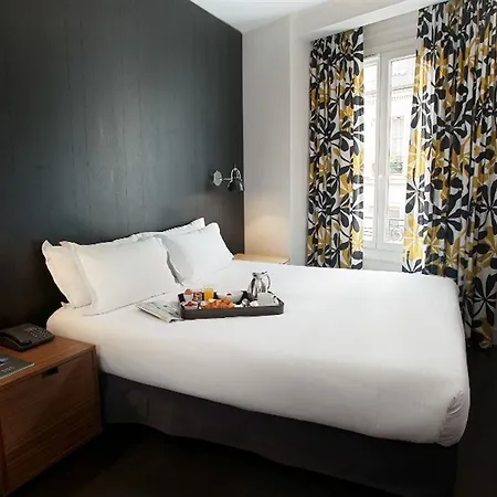 9hotel Opera